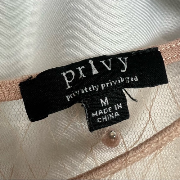 Privy Pearl Sheer Mesh Top - Picture 6 of 13